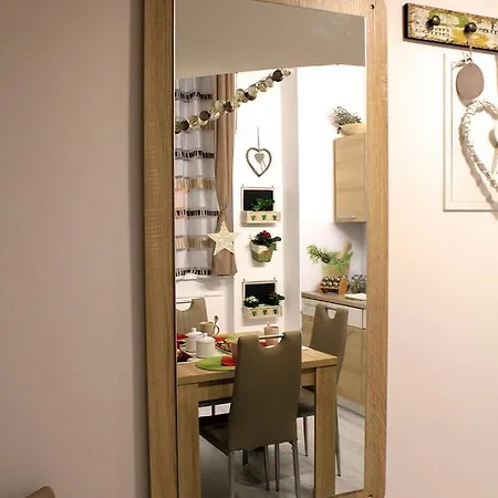 Aromatic Herbs Loft -new, Central & Parking דירה *