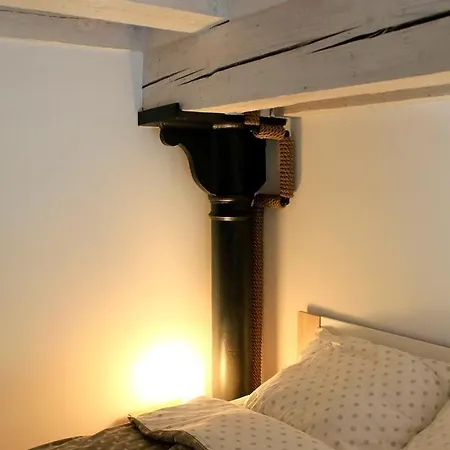 Aromatic Herbs Loft -new, Central & Parking Appartement *