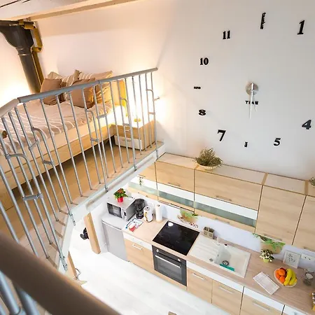 Aromatic Herbs Loft -new, Central & Parking Apartman Ljubljana